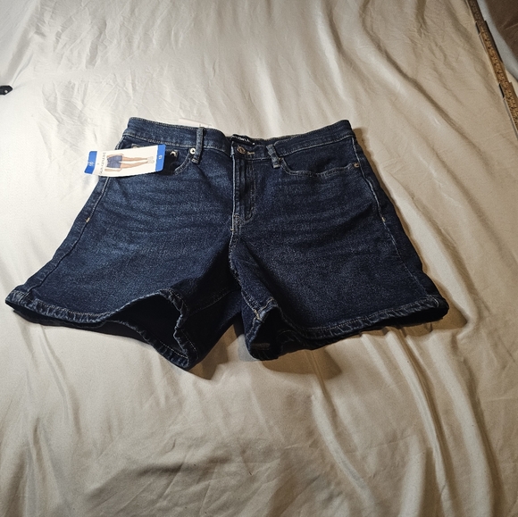 Calvin Klein Pants - Calvin Klein Size 10 Shorts NWT